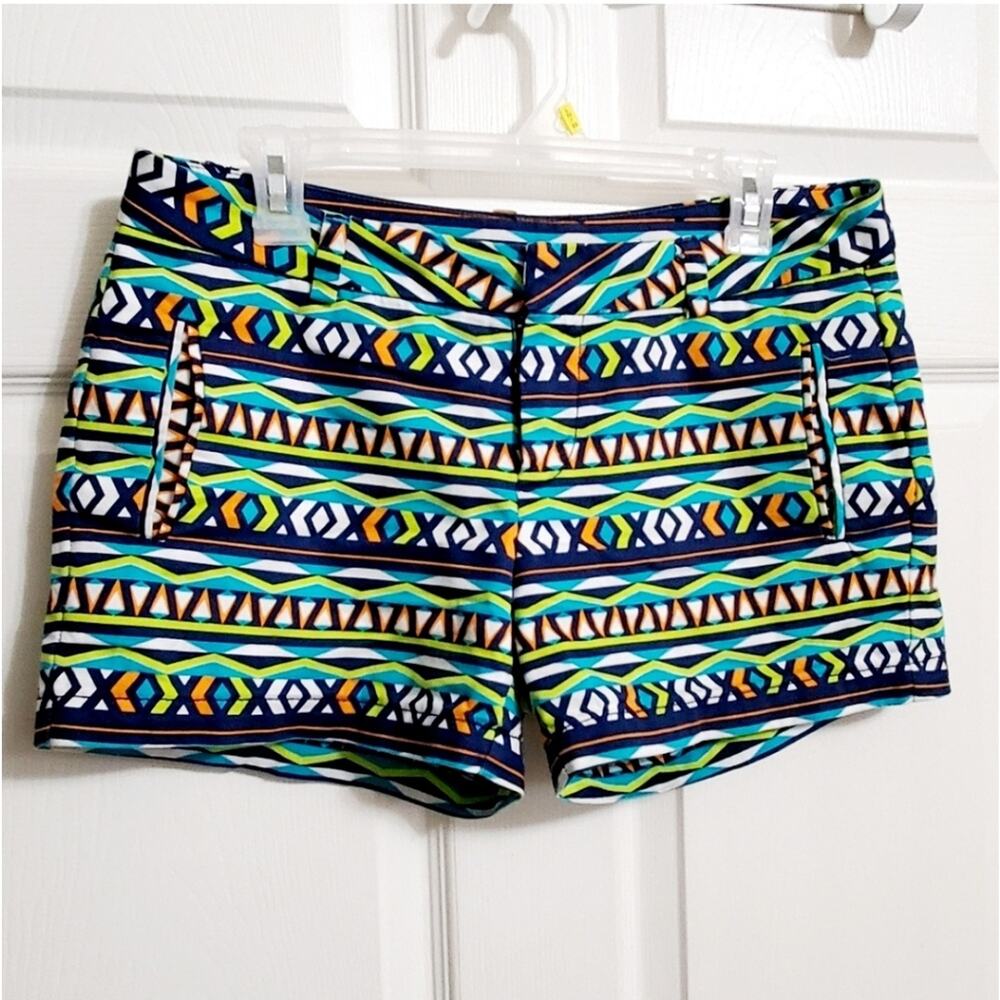 STYLUS Aztec blue shorts Size 4